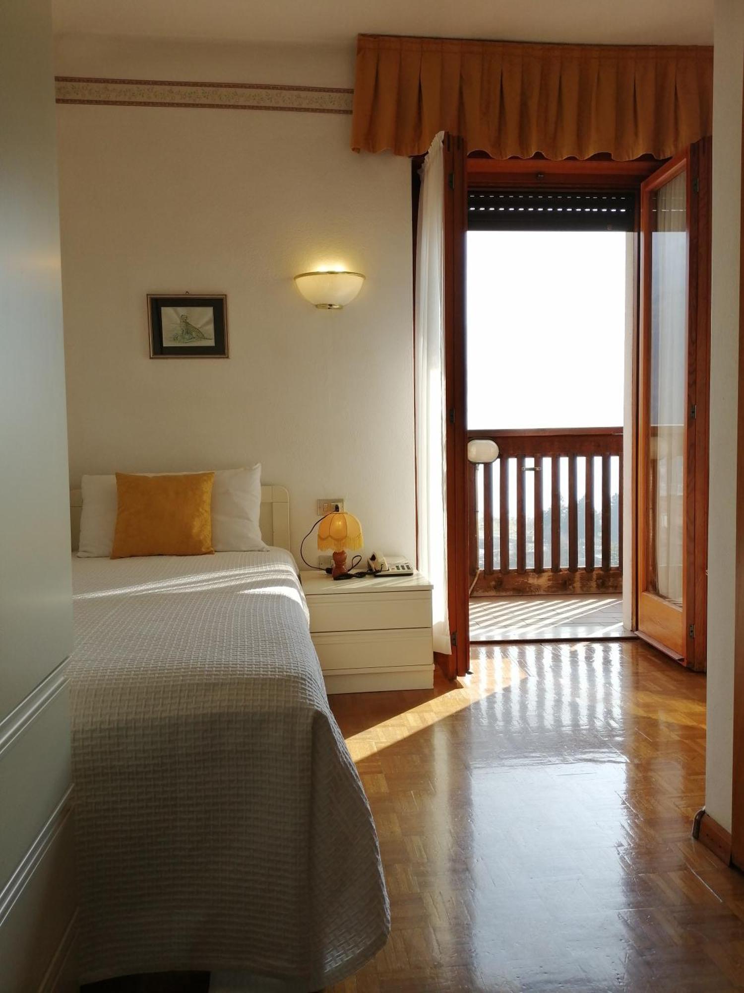 Albergo Stella Alpina Мольвено Экстерьер фото
